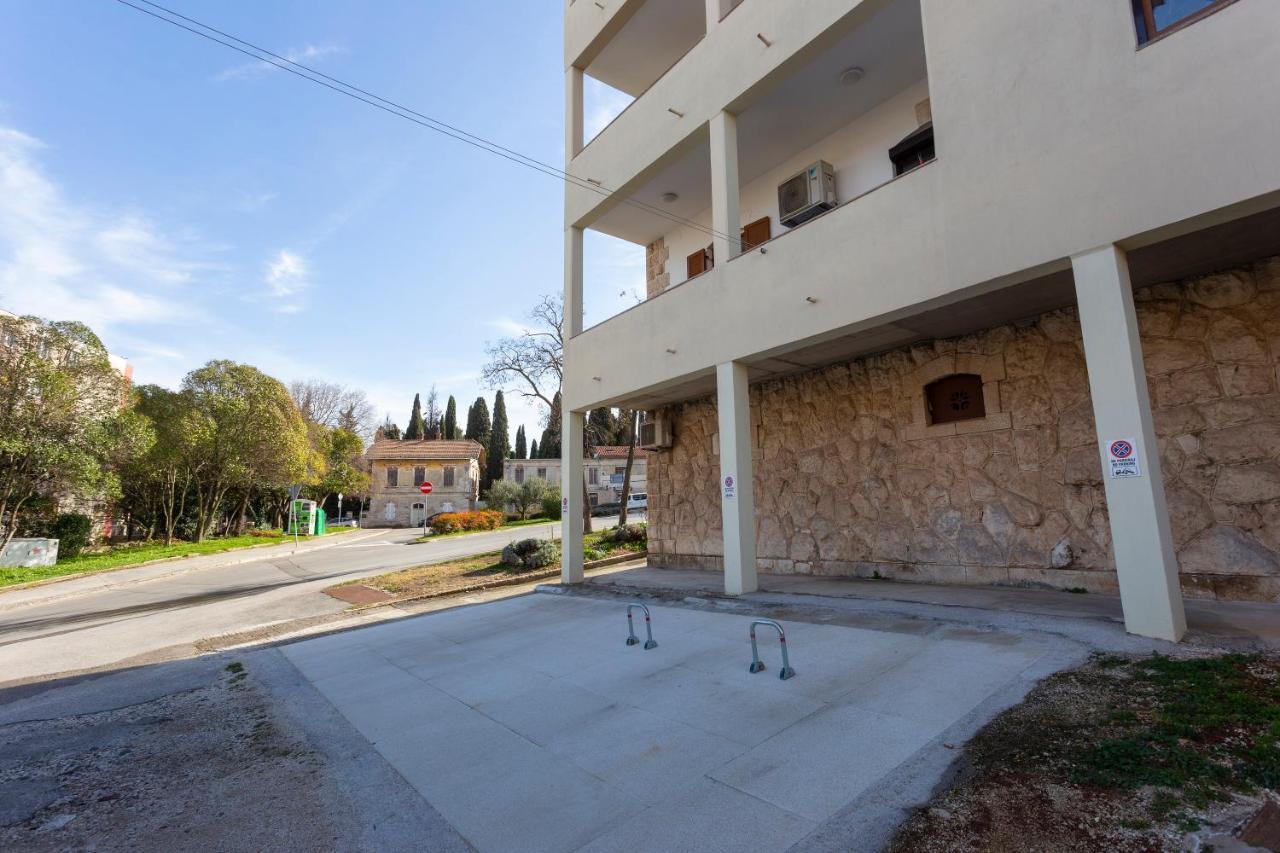 Apartman Lema Pula Ngoại thất bức ảnh