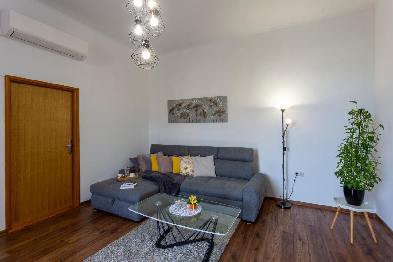 Apartman Lema Pula Ngoại thất bức ảnh