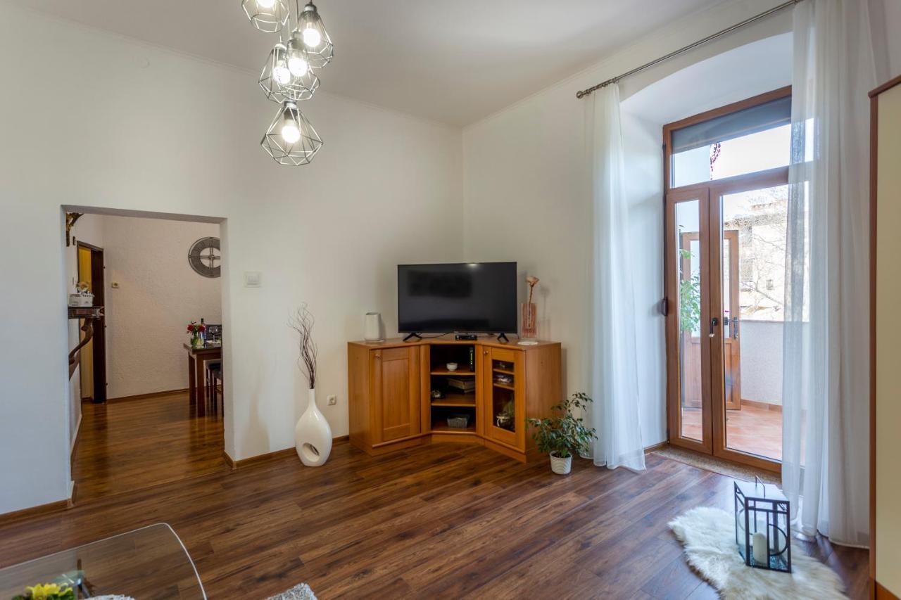 Apartman Lema Pula Ngoại thất bức ảnh